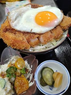 ソースかつ丼